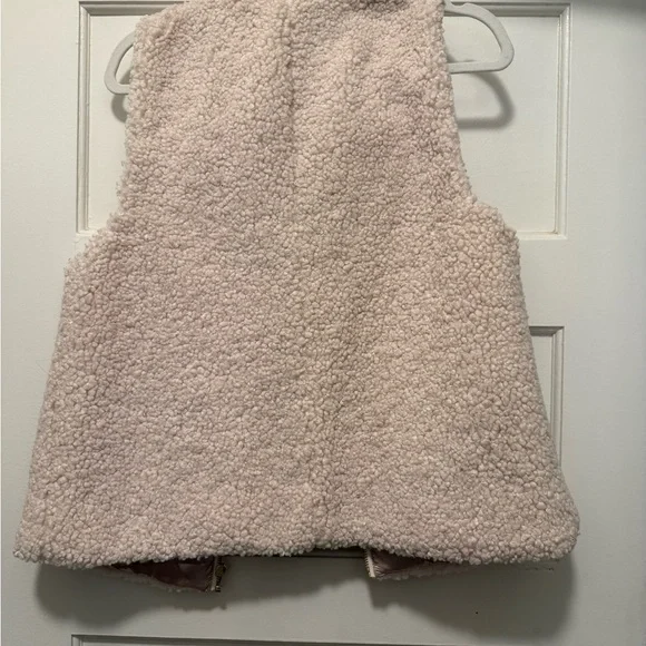 J. Crew Women's Cream Teddy Sherpa Vest - Picture 5 of 5